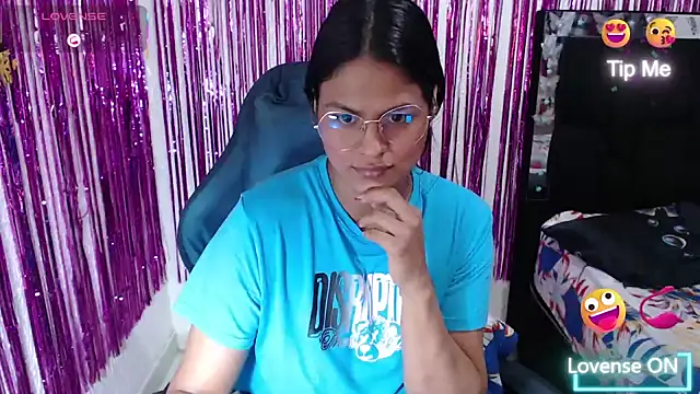 SweetAlmaa online show from 02/22/26, 12:29