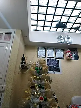 SweetAlmaa online show from 11/24/25, 05:57