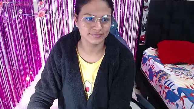 SweetAlmaa online show from 02/05/26, 10:33