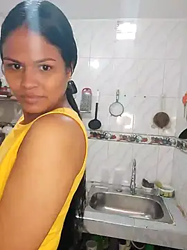 SweetAlmaa online show from 11/19/25, 04:40