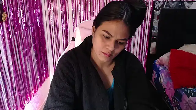 SweetAlmaa online show from 06/01/26, 10:04