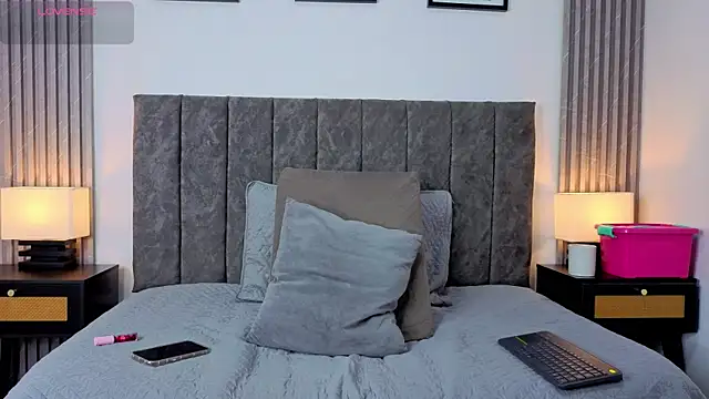 Ema Stone65 online show from 11/01/25, 10:14