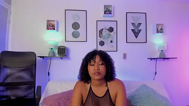 Snapshot of ohrianagibson chatting on 12/02/24, 01:09 ohrianagibson online show from 12/02/24, 01:09