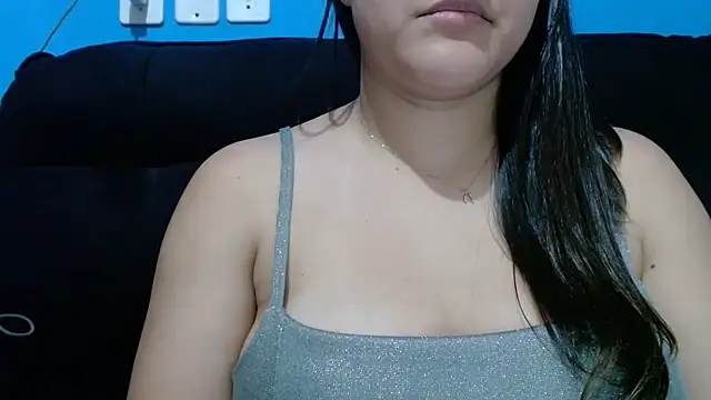 Snapshot of luckygirl111 chatting on 04/15/26, 05:28 luckygirl111 online show from 04/15/26, 05:28