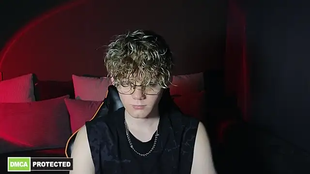 Keytaro online show from 03/31/26, 01:35