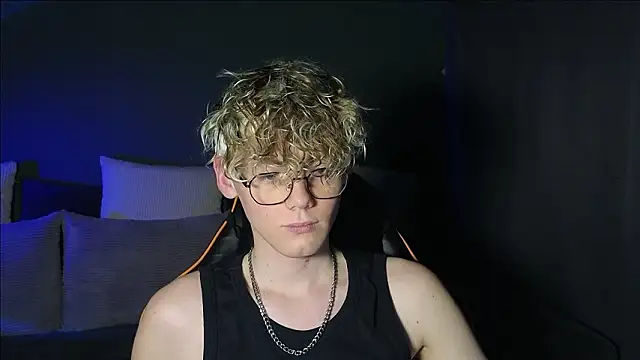 Keytaro online show from 03/20/26, 11:39