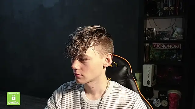 Keytaro online show from 11/30/25, 12:50