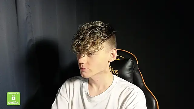 Keytaro online show from 01/12/26, 10:36