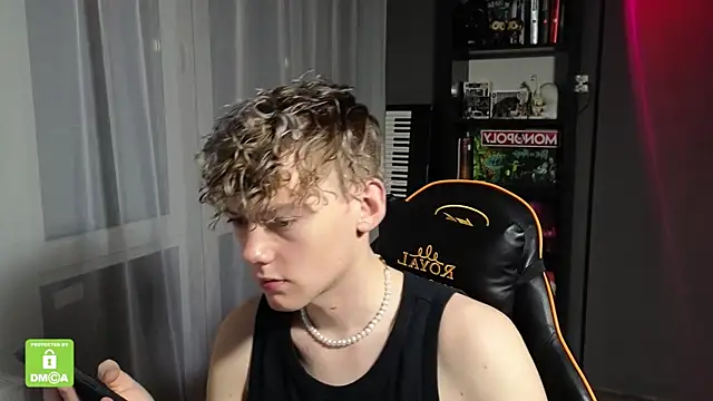 Keytaro online show from 11/10/25, 03:06