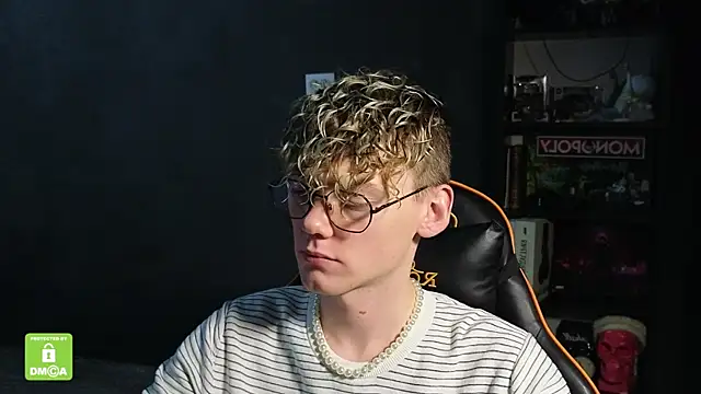 Keytaro online show from 11/28/25, 09:20