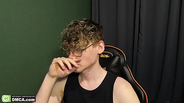 Keytaro online show from 02/15/26, 03:22