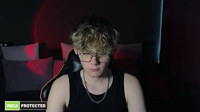 Keytaro online show from 04/12/26, 01:14