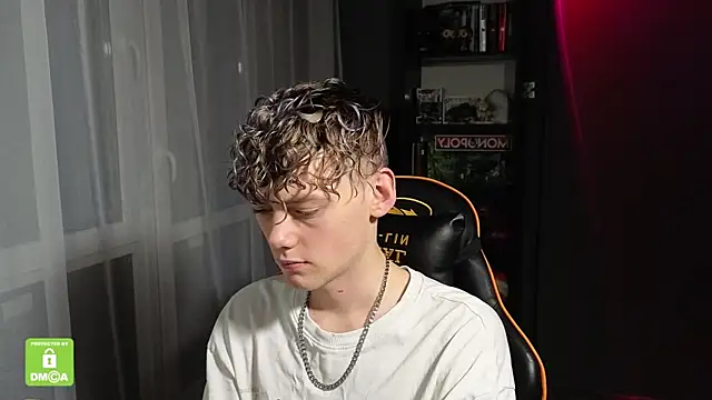 Keytaro online show from 11/06/25, 03:27