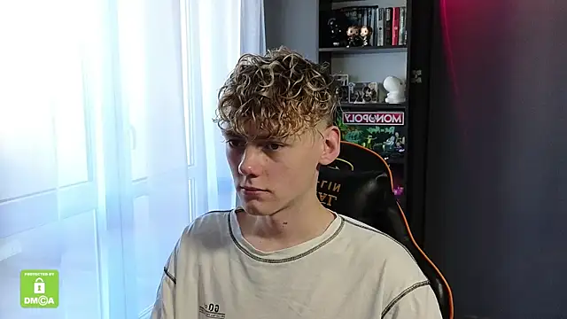 Keytaro online show from 10/29/25, 09:19