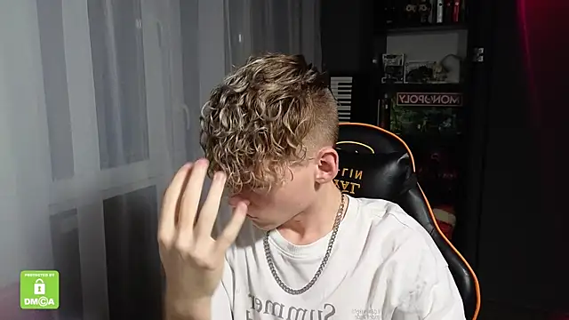 Keytaro online show from 11/05/25, 10:24