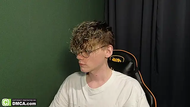 Keytaro online show from 02/12/26, 11:26