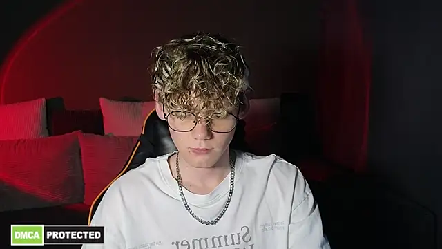 Keytaro online show from 04/14/26, 11:48