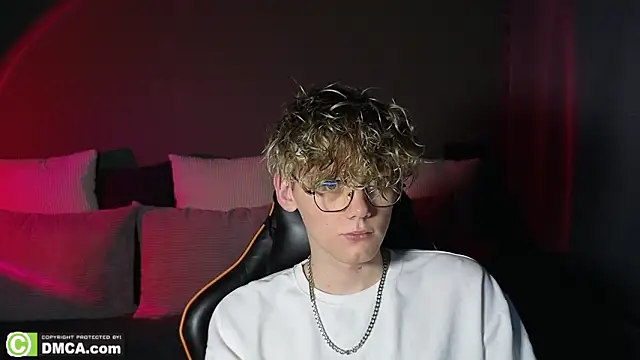 Keytaro online show from 03/13/26, 06:02