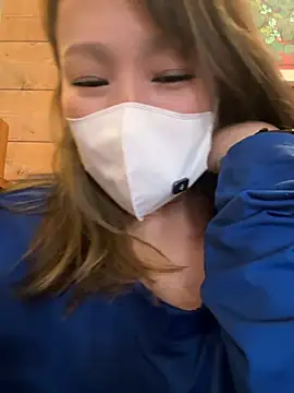 Snapshot of annna_annna_2024 chatting on 10/24/25, 12:42 annna annna 2024 online show from 10/24/25, 12:42