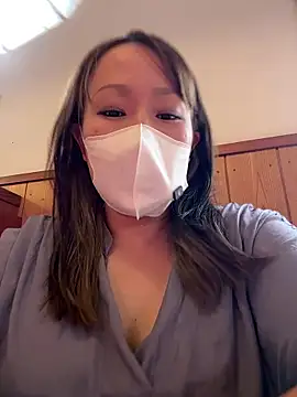 Snapshot of annna_annna_2024 chatting on 11/05/25, 01:42 annna annna 2024 online show from 11/05/25, 01:42