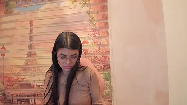 Isa little4u online show from 10/10/25, 10:27