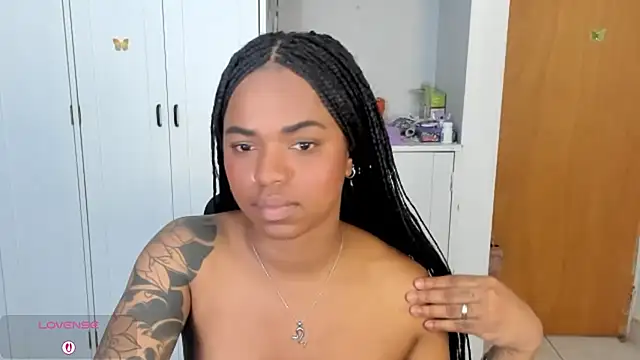 Marce 22 online show from 09/26/25, 01:23