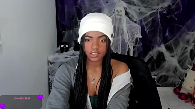 Marce 22 online show from 10/12/25, 10:44