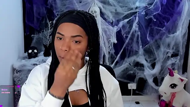 Marce 22 online show from 10/16/25, 11:46