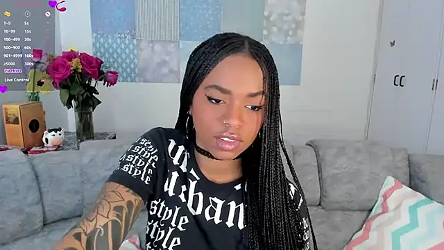 Marce 22 online show from 03/21/25, 05:56