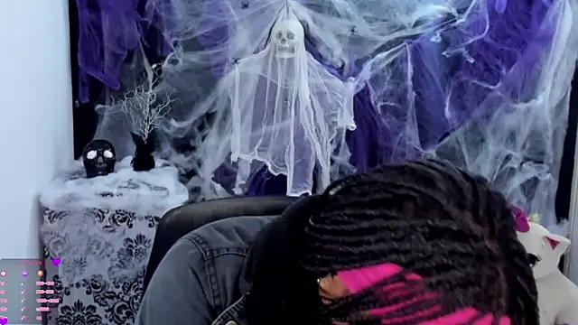 Marce 22 online show from 10/16/25, 04:43