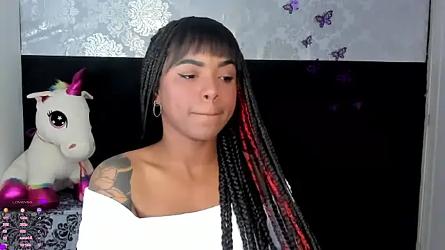 Marce 22 online show from 11/13/25, 01:53