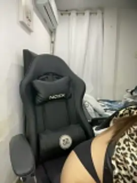 Snapshot of Belissa_miller chatting on 12/22/25, 07:36 Belissa miller online show from 12/22/25, 07:36