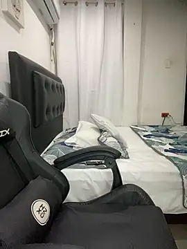 Belissa miller online show from 12/17/25, 07:19