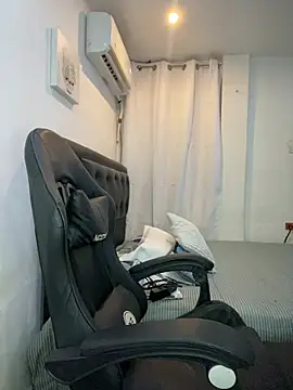 Snapshot of Belissa_miller chatting on 02/21/26, 07:27 Belissa miller online show from 02/21/26, 07:27