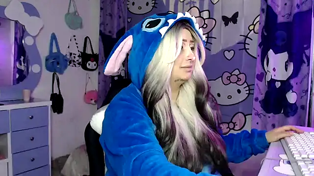 lussyevans24 online show from 11/27/25, 04:46