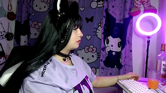 lussyevans24 online show from 02/07/26, 02:41