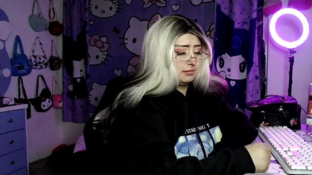 lussyevans24 online show from 03/05/26, 03:14