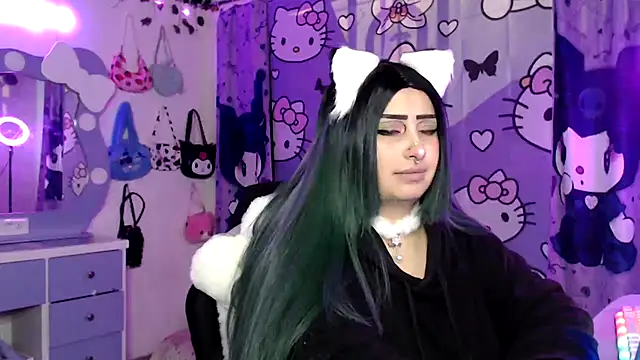 lussyevans24 online show from 10/25/25, 04:44