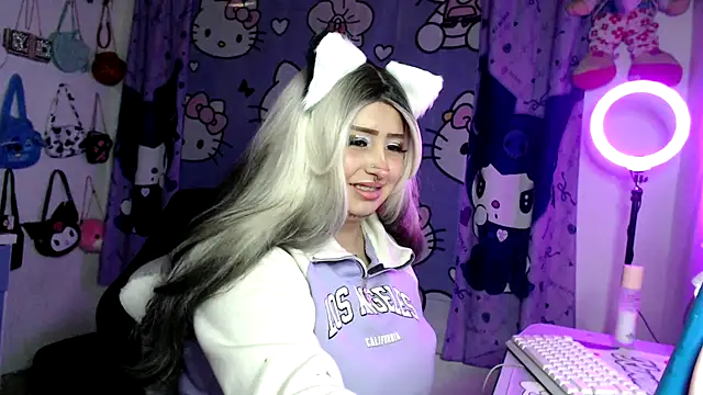 lussyevans24 online show from 02/11/26, 06:46