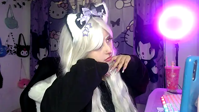 lussyevans24 online show from 11/08/25, 04:27