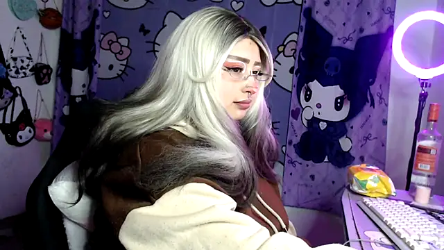 lussyevans24 online show from 04/08/26, 03:08