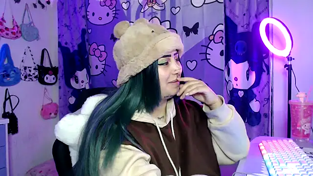 lussyevans24 online show from 10/26/25, 05:41