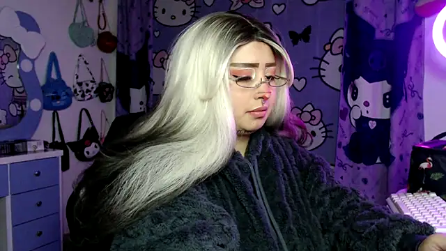 lussyevans24 online show from 03/01/26, 02:11