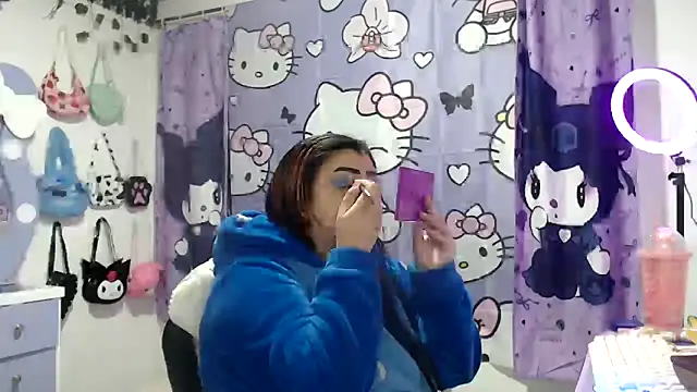 Snapshot of lussyevans24 chatting on 09/16/25, 04:57 lussyevans24 online show from 09/16/25, 04:57
