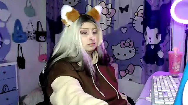 lussyevans24 online show from 11/23/25, 04:44