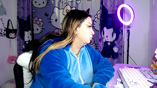 lussyevans24 online show from 11/13/25, 05:00