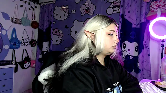 lussyevans24 online show from 01/14/26, 12:36