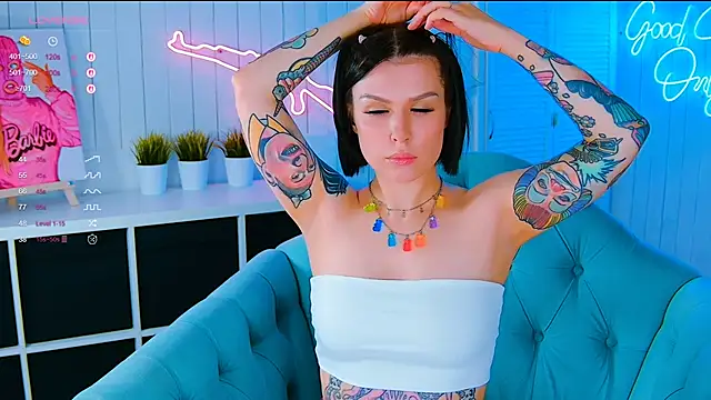 My toys pink online show from 10/22/25, 04:45