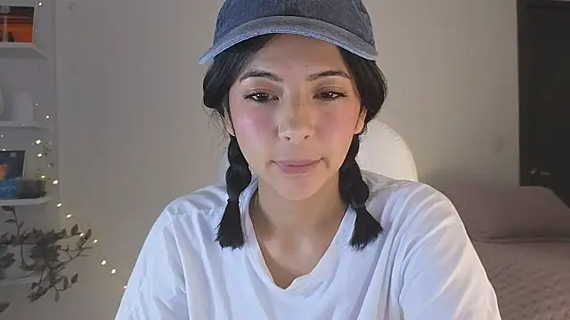 lissi S online show from 03/23/25, 03:54