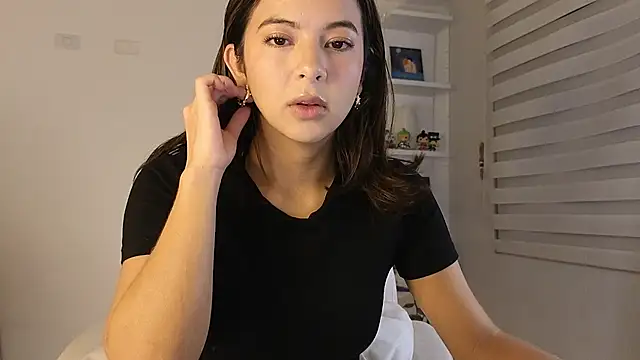 lissi S online show from 10/06/25, 01:29